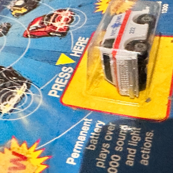 Toysrus Micro sonic flasher sealed nyc ems last call - Picture 5 of 5